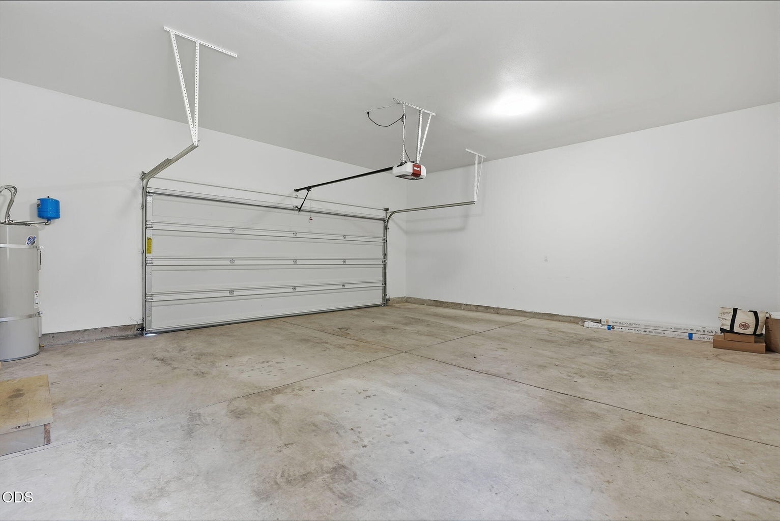 Photo of 1035 E Horse Back Trail 46 of 54