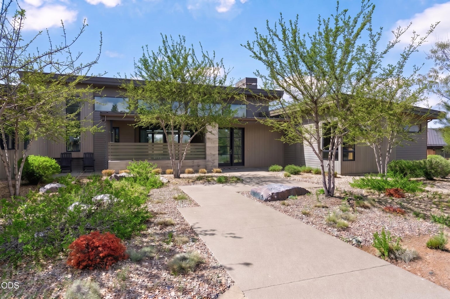 Photo of 61785 Hosmer Lake Drive 1 of 45