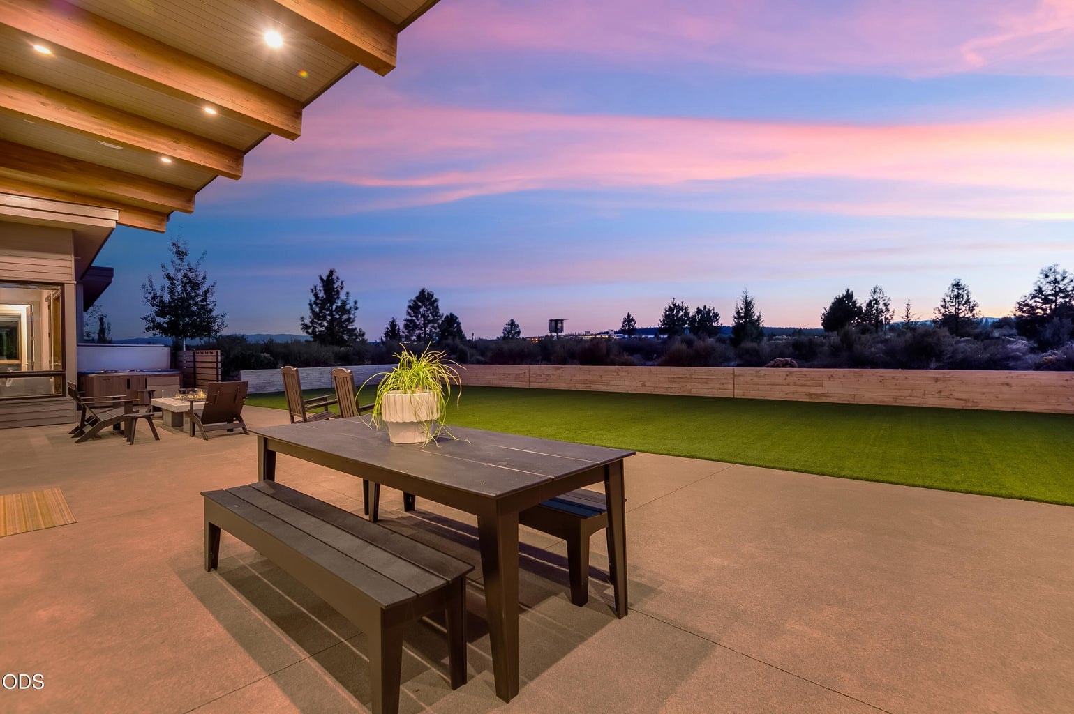 Photo of 61785 Hosmer Lake Drive 37 of 45