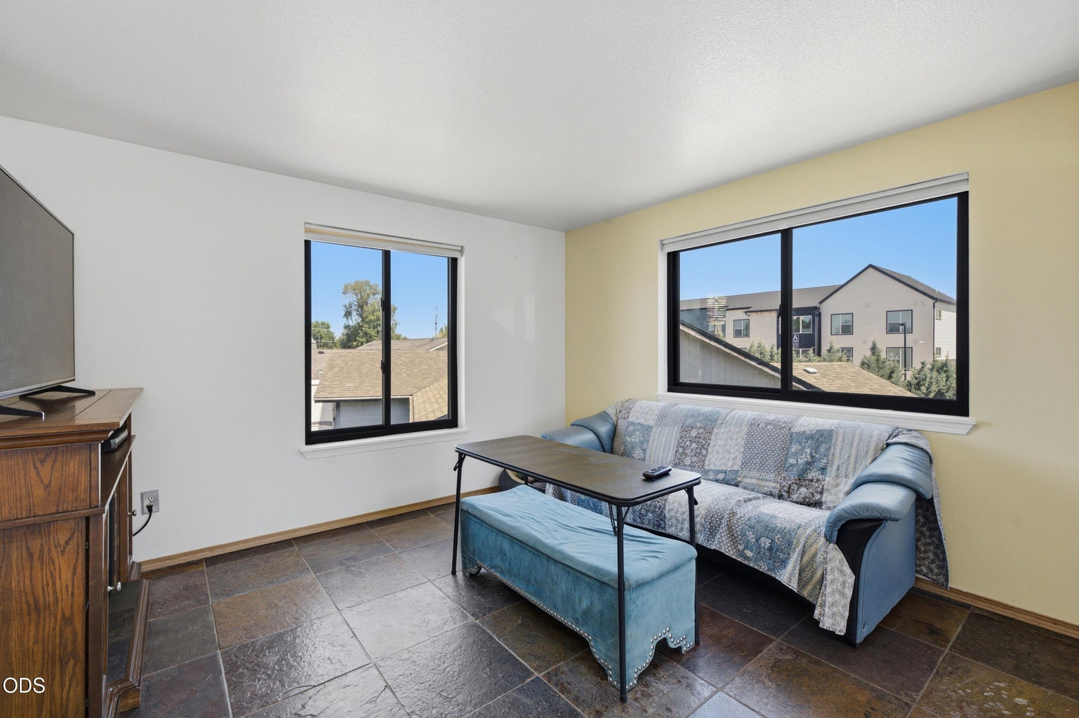 Photo of 2346 SW 20th Court 7 of 41
