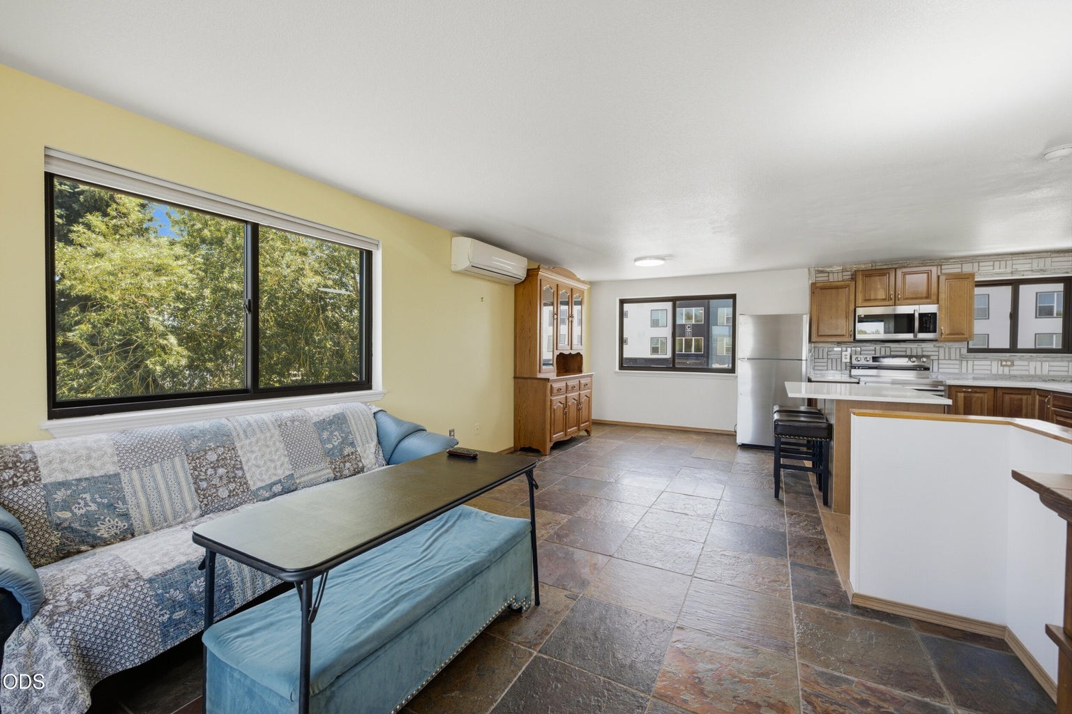 Photo of 2346 SW 20th Court 8 of 41