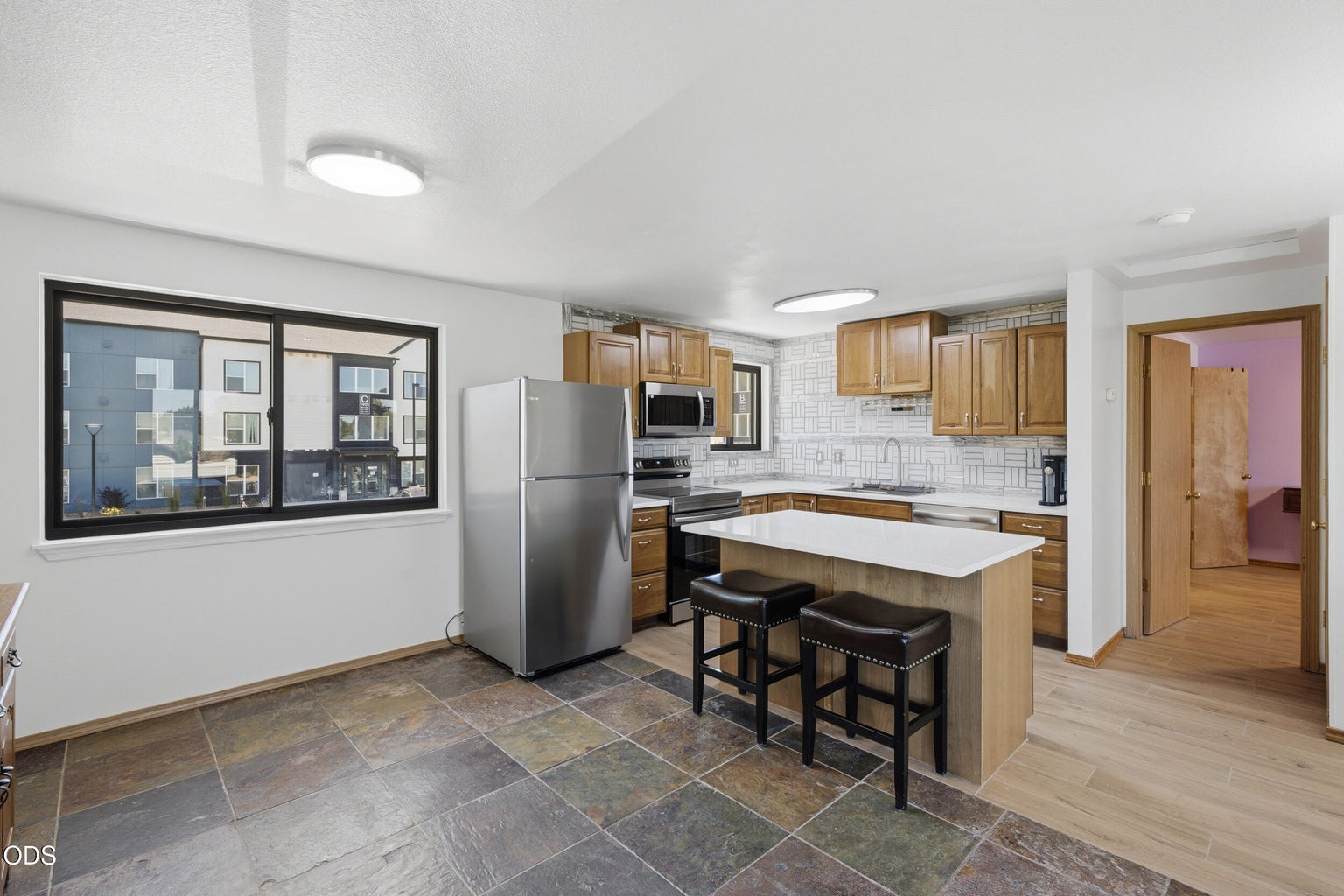 Photo of 2346 SW 20th Court 9 of 41