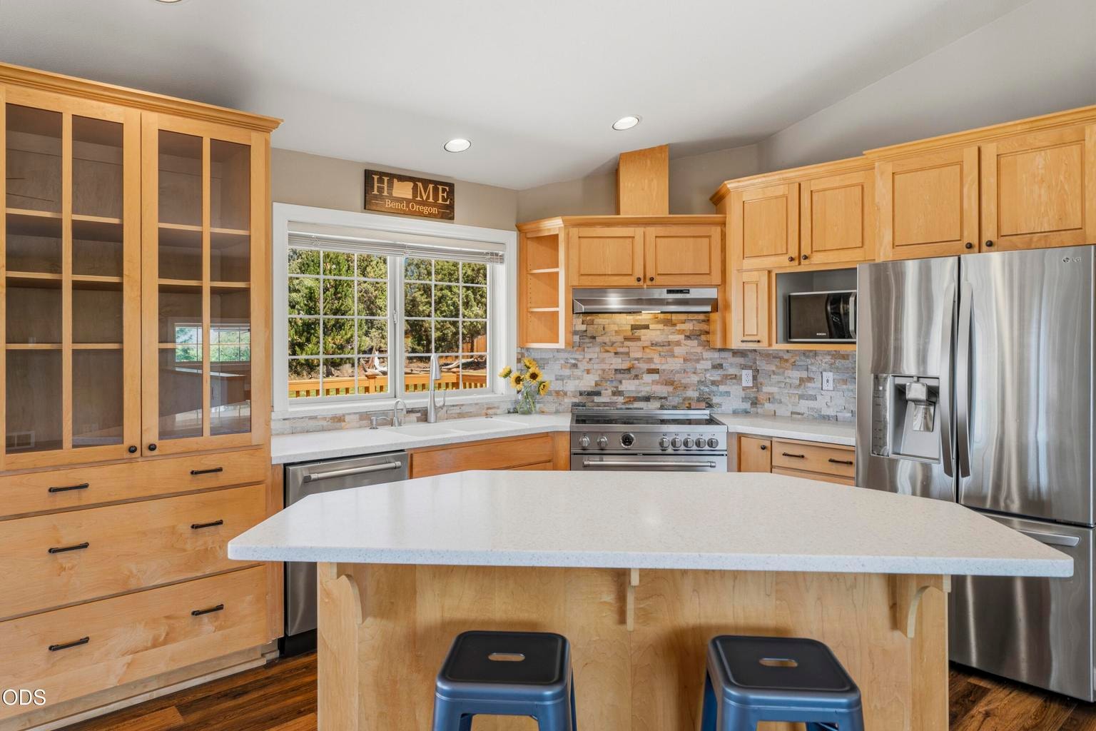 Photo of 64736 Alcor Place 14 of 65