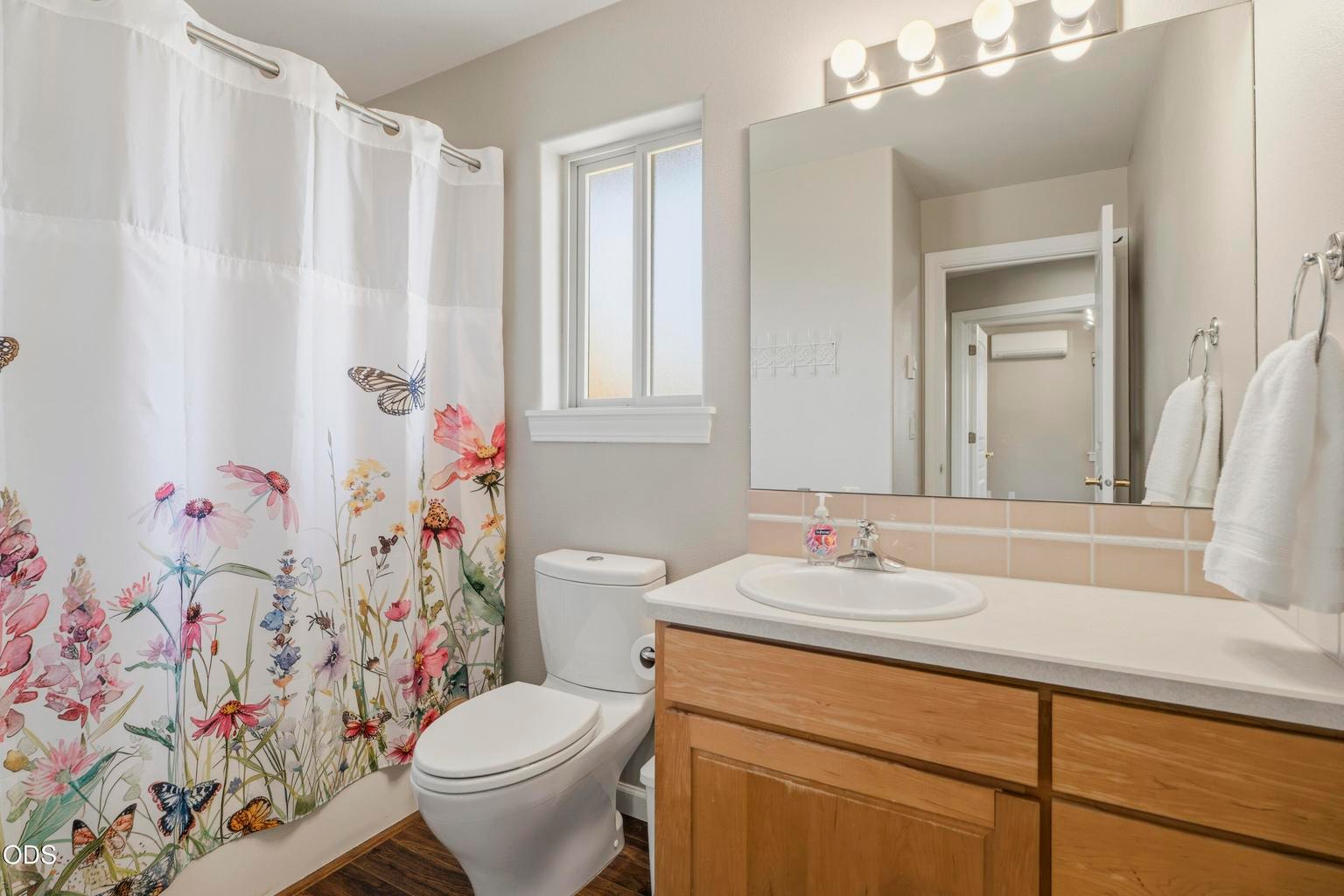 Downstairs full bath