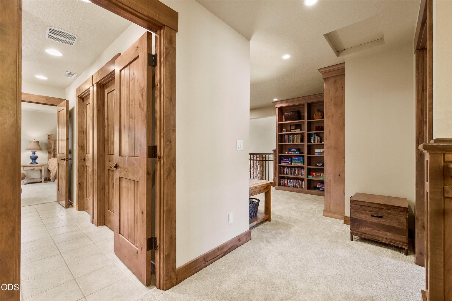 Jack and Jill bath accessible from both bedrooms and the loft