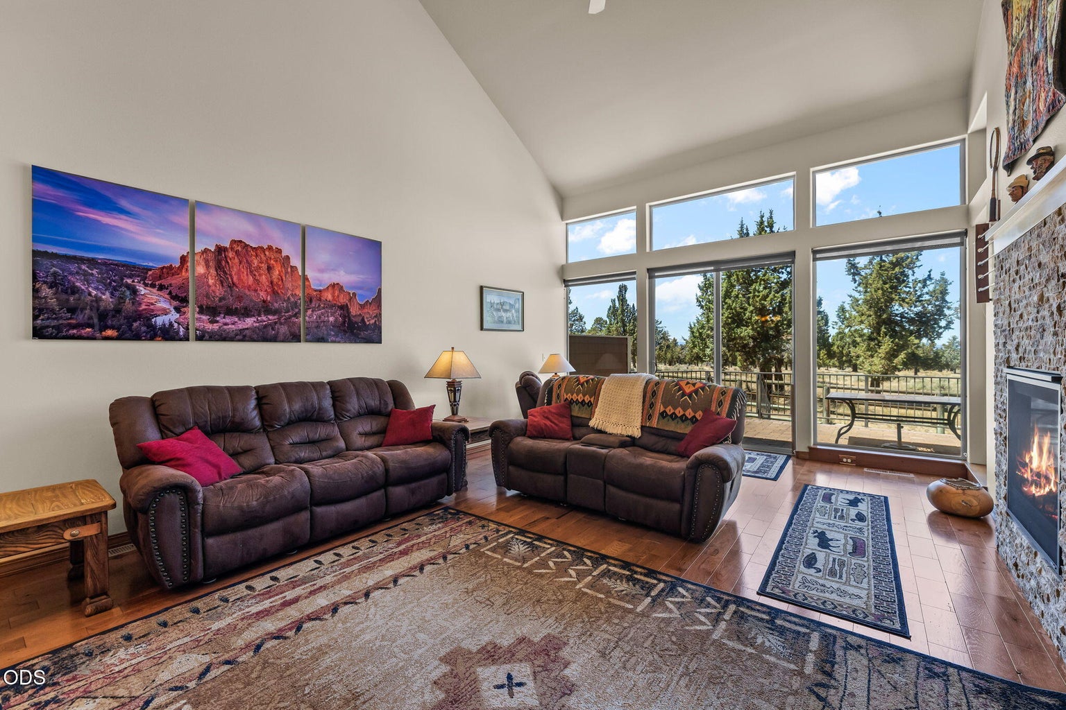 Photo of 675 Sagebush Circle 10 of 25
