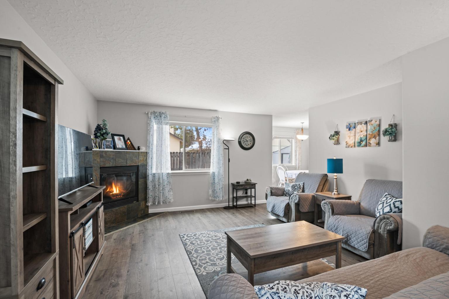 Photo of 16410 Cassidy Court 1 of 27
