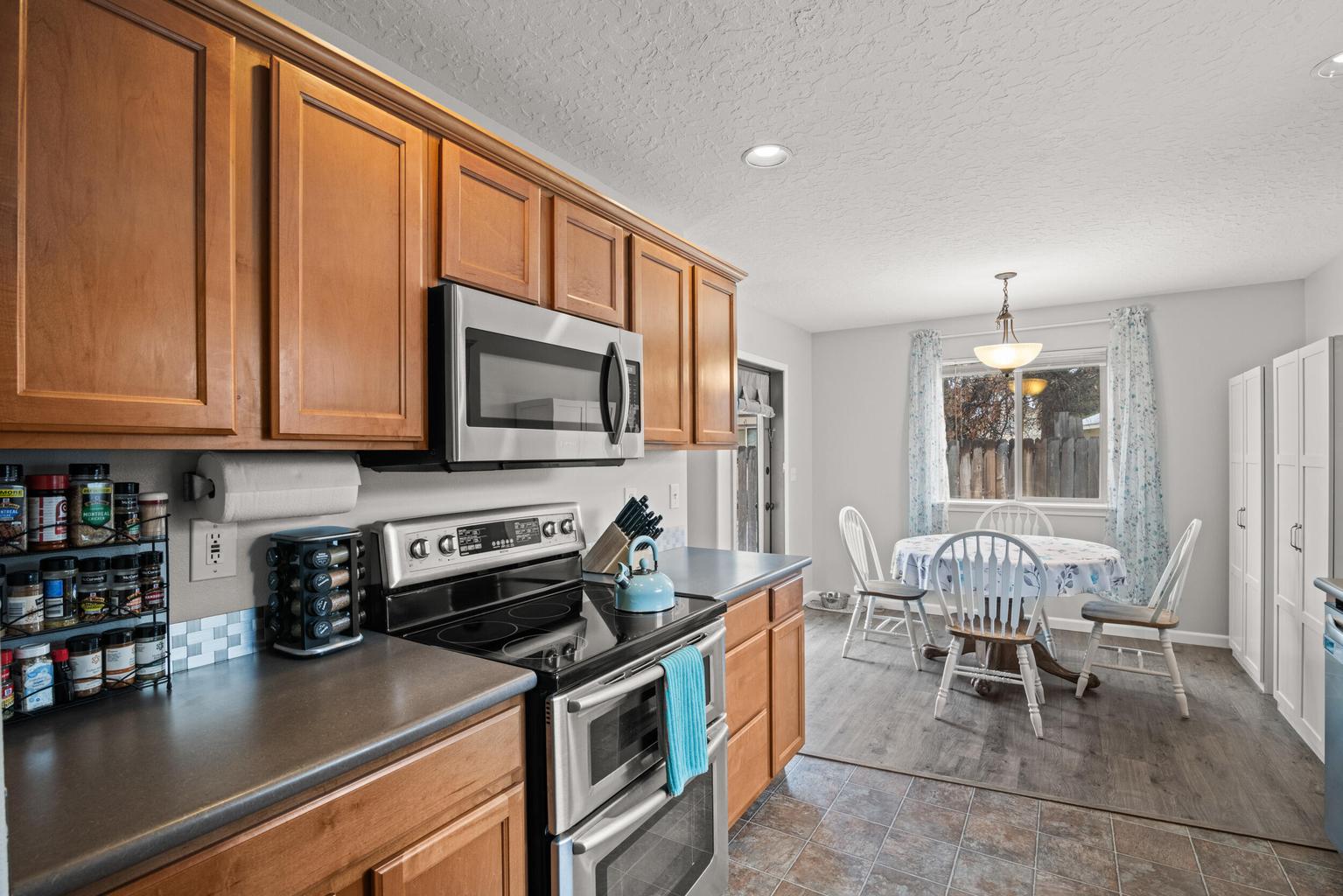 Photo of 16410 Cassidy Court 9 of 27