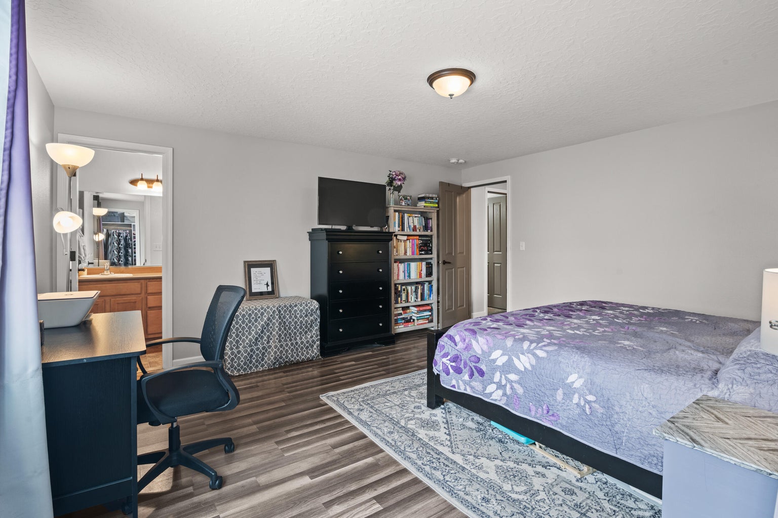 Photo of 16410 Cassidy Court 15 of 27