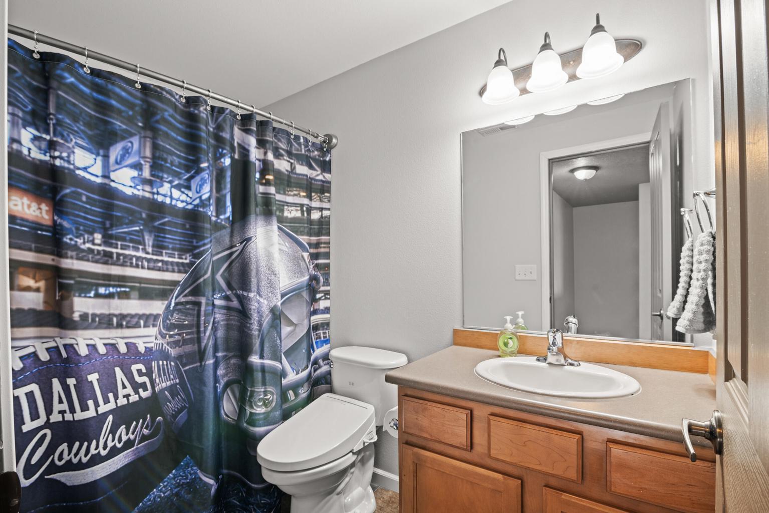 Photo of 16410 Cassidy Court 17 of 27