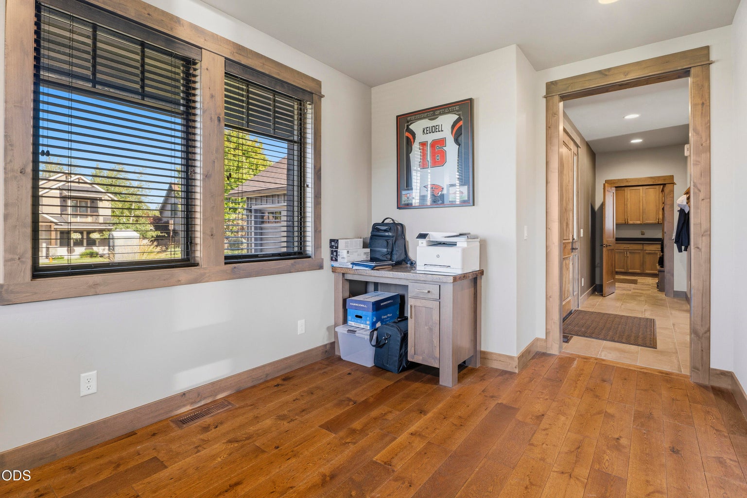 Photo of 751 S Redwood Street 26 of 70