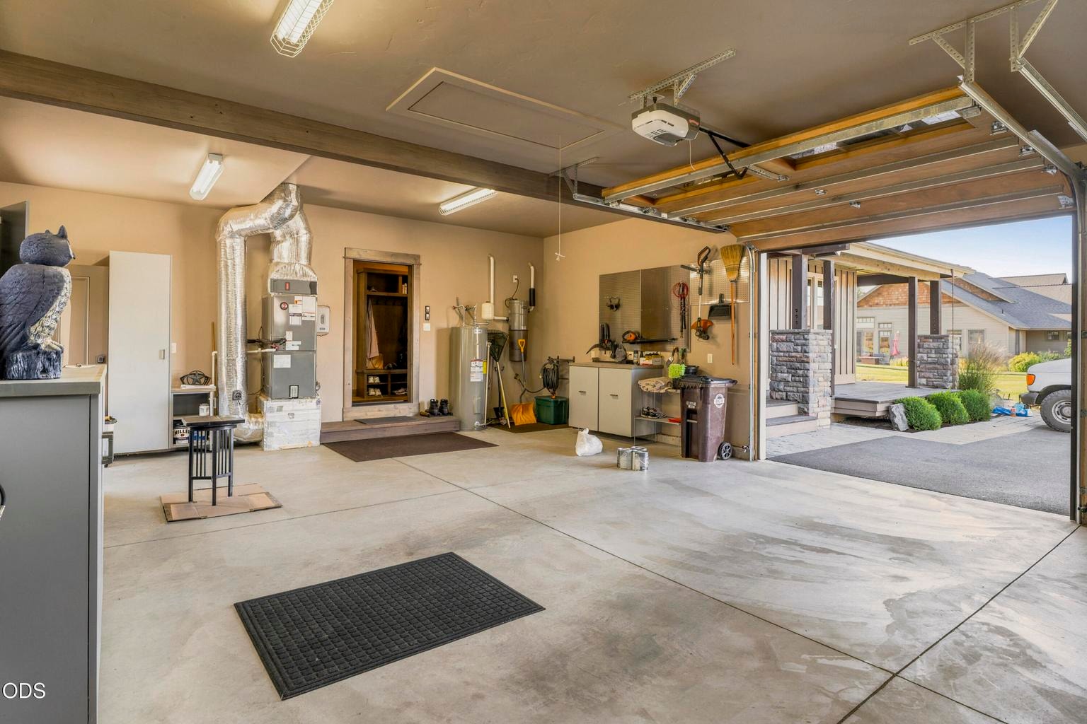 Photo of 751 S Redwood Street 64 of 70