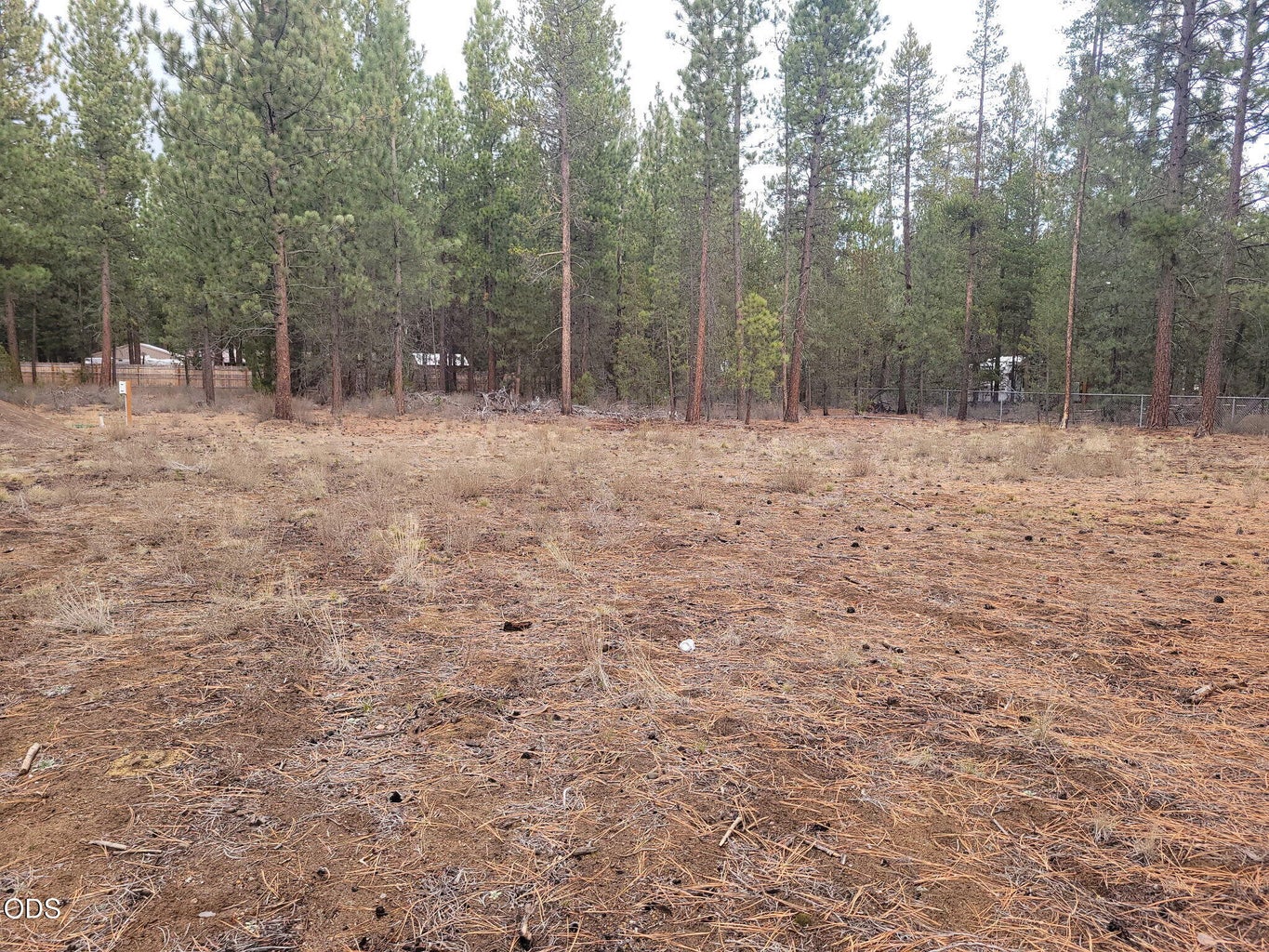 Photo of 15922 Twin Drive 5 of 9