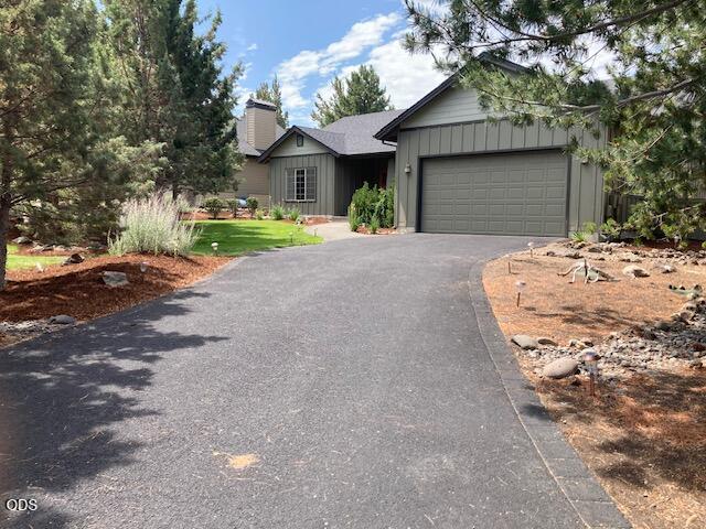 Photo of 387 Goshawk Court 2 of 46