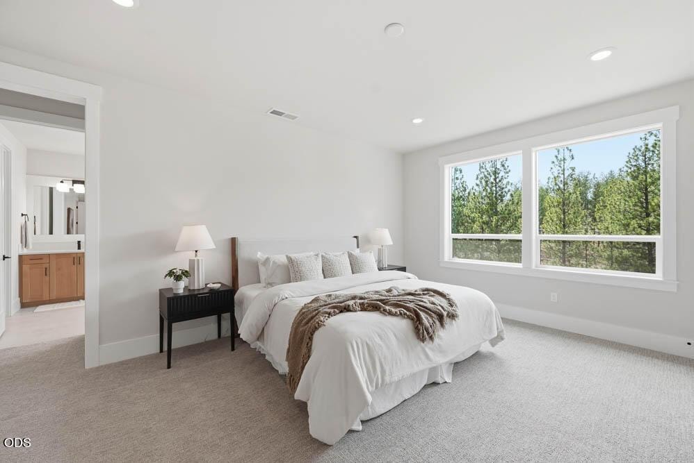 Photo of 1355 NW Ochoa Drive 5 of 12