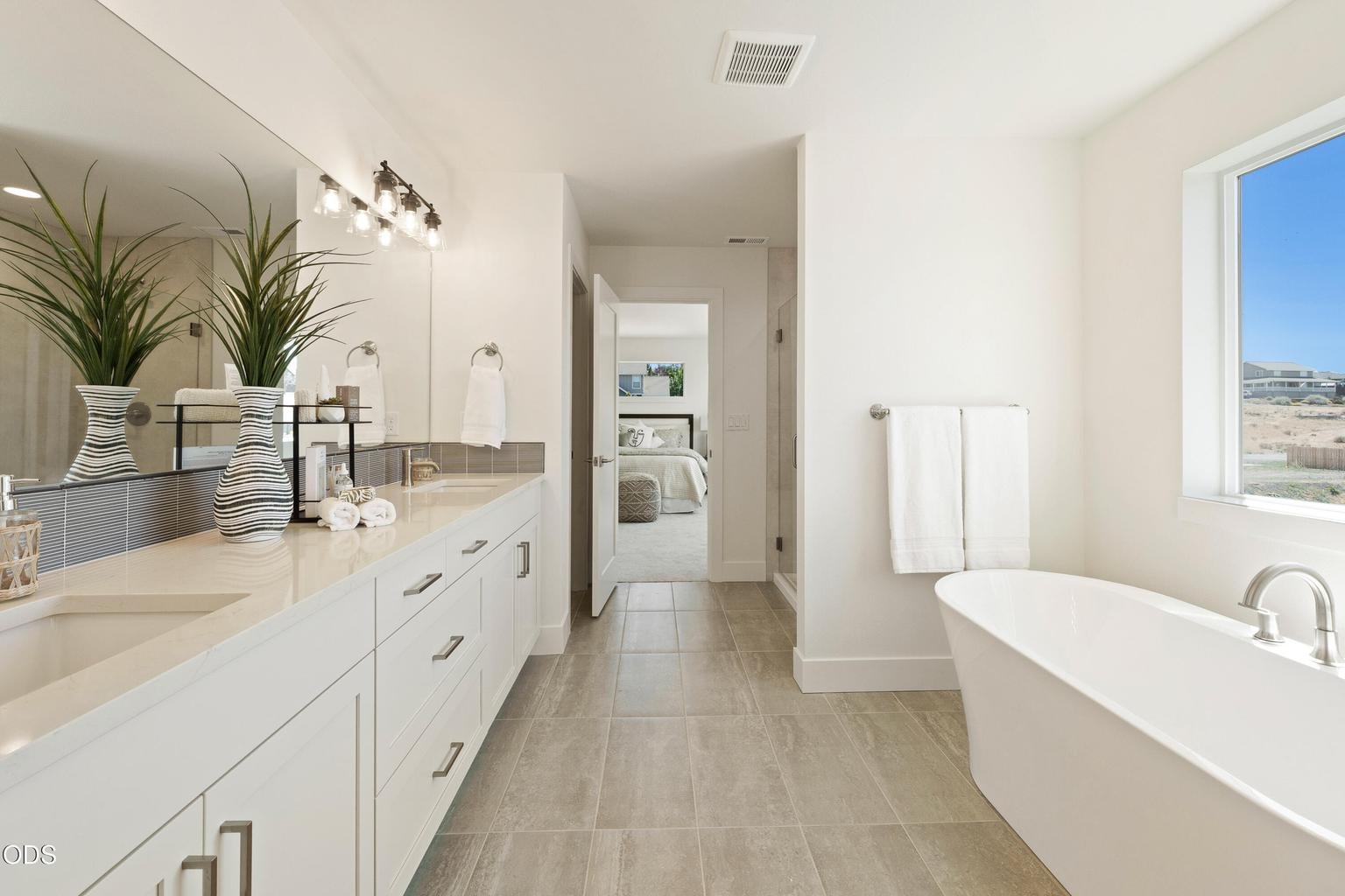 Photo of 2251 SW 43rd Street 34 of 51