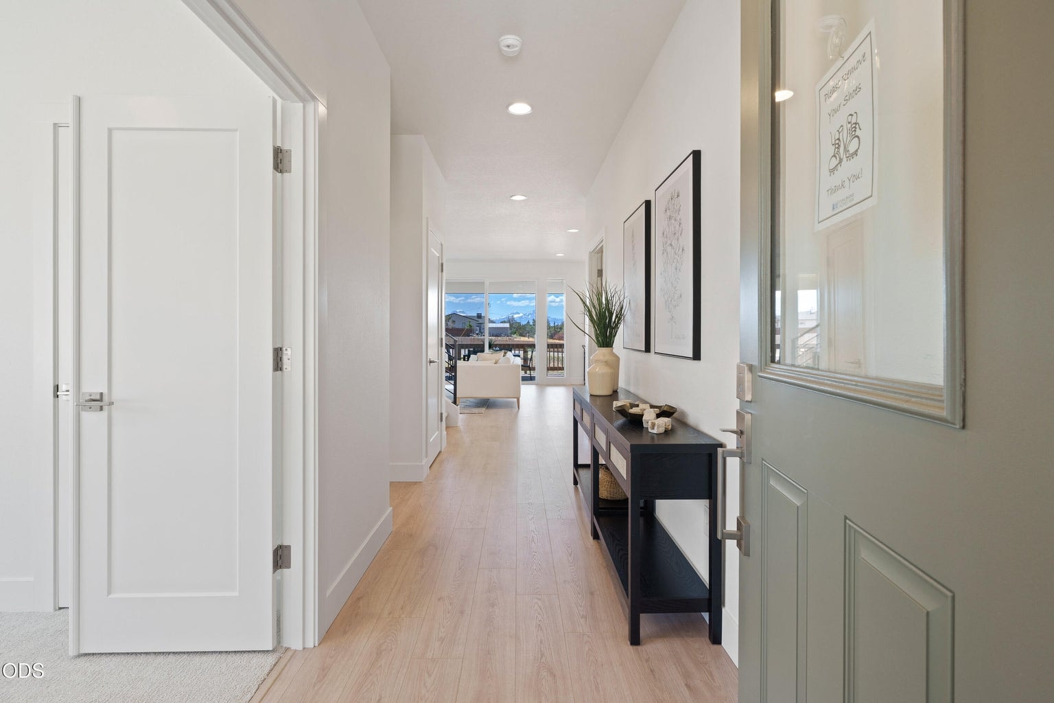 Photo of 2251 SW 43rd Street 5 of 51