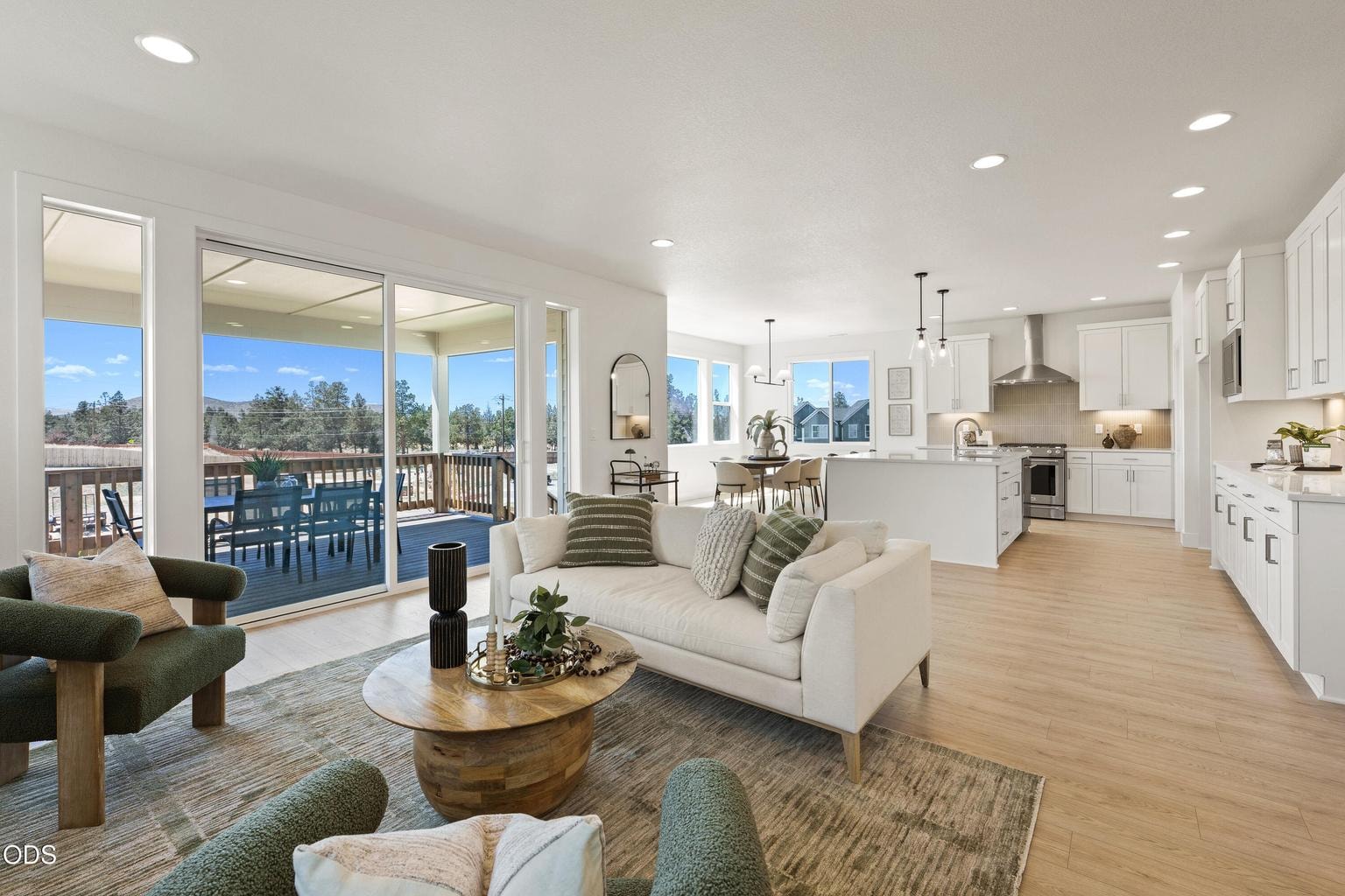 Photo of 2251 SW 43rd Street 16 of 51