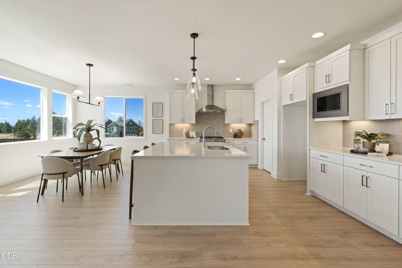 Photo of 2251 SW 43rd Street 17 of 51