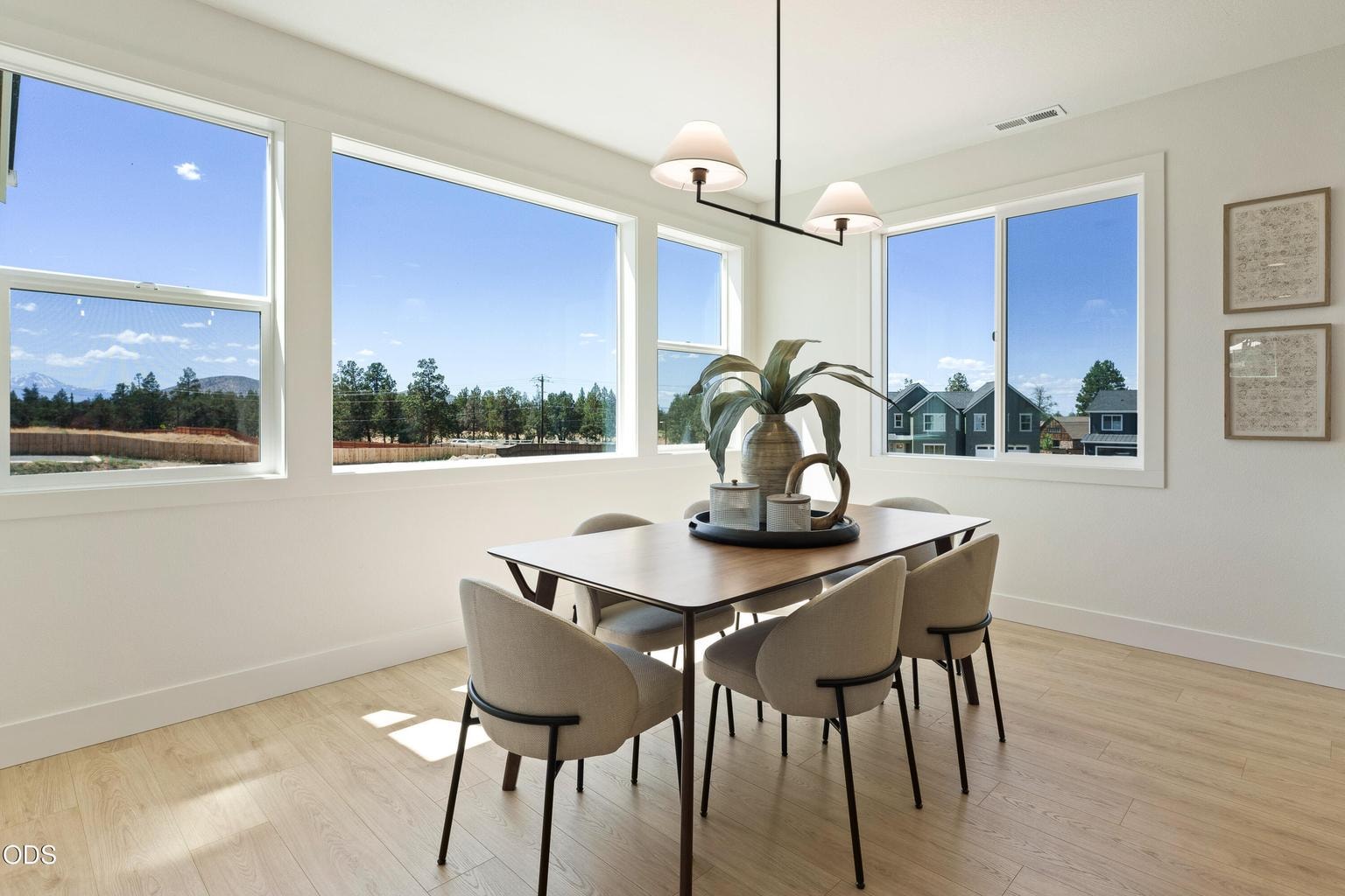 Photo of 2251 SW 43rd Street 25 of 51