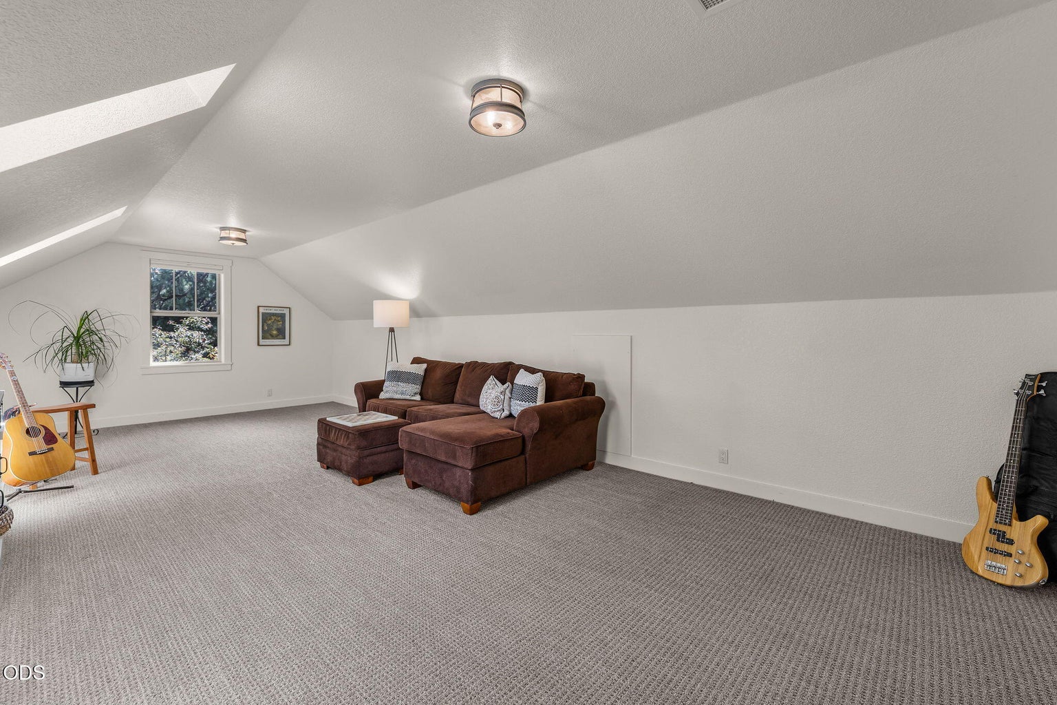 Photo of 665 E Coyote Springs Road 46 of 74
