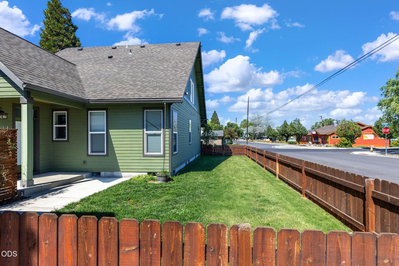 Photo of 1130 SW Indian Avenue 4 of 27