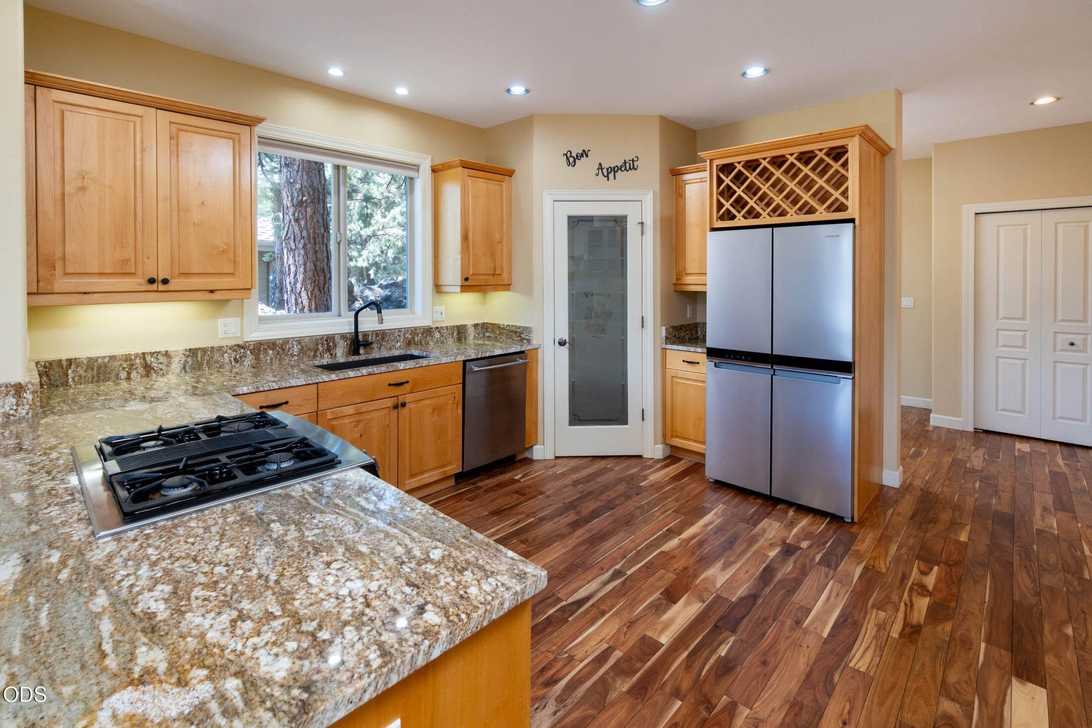Photo of 113 NW Gander Court 8 of 37
