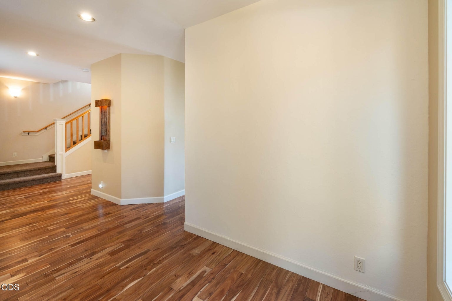 Photo of 113 NW Gander Court 7 of 37