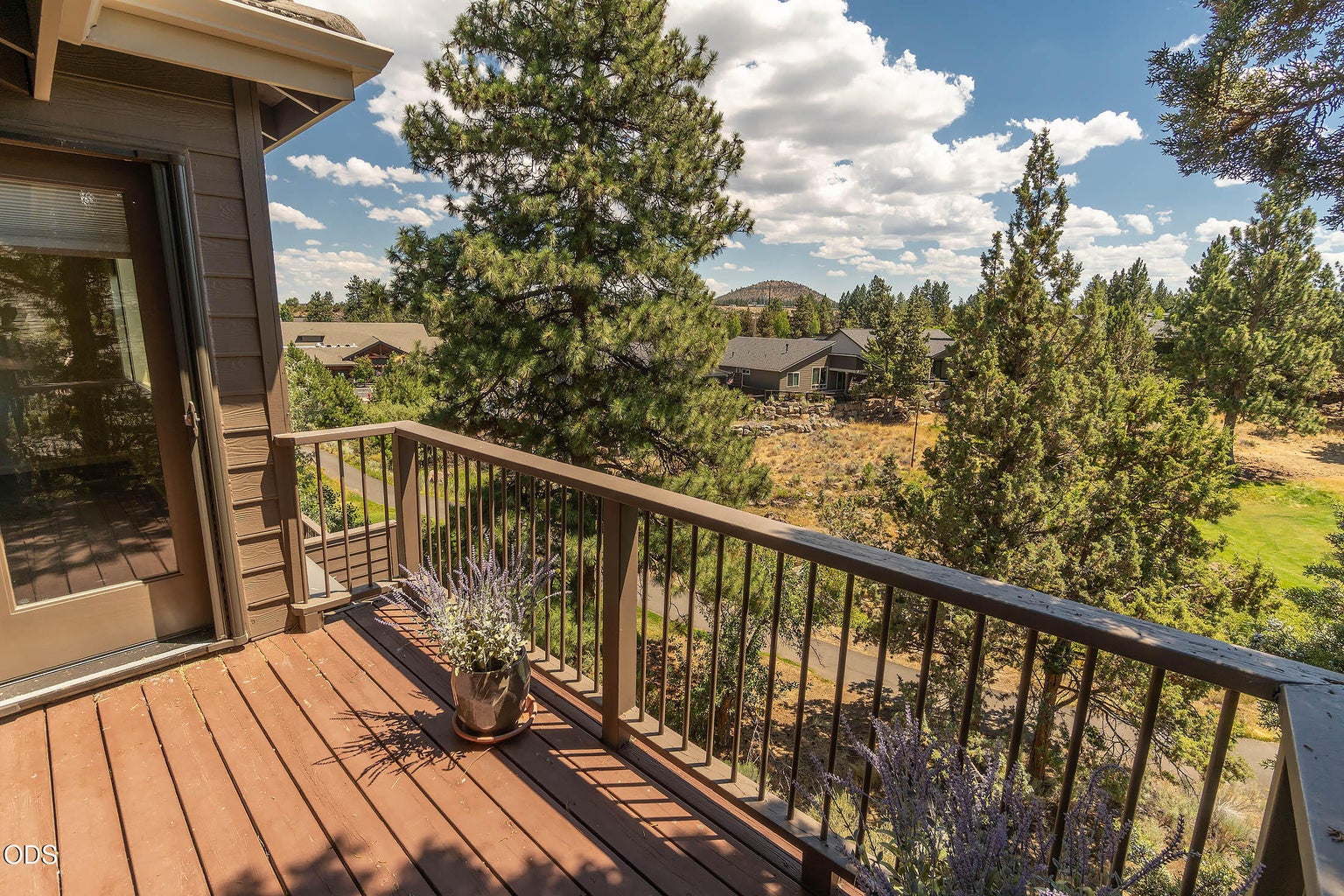 viewing deck off primary suite