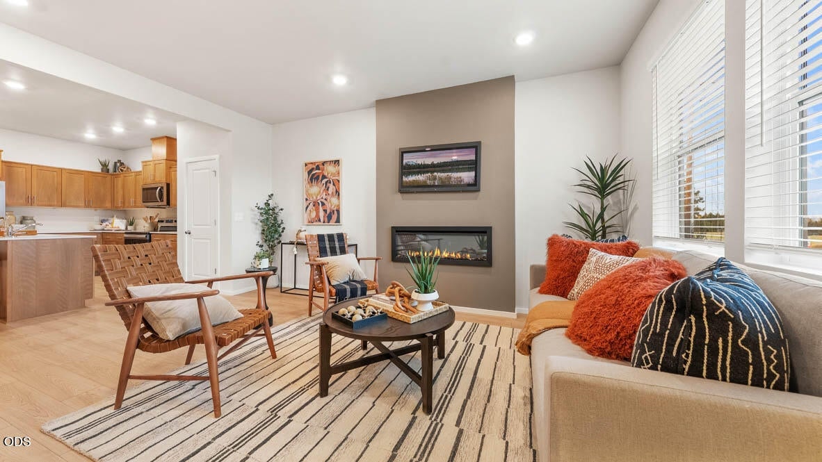 Photo of 62619 NE Lawler Place 2 of 27