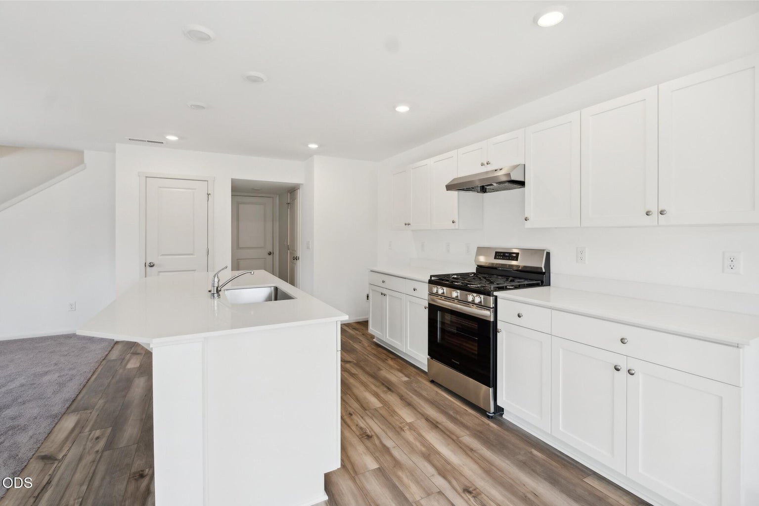 Photo of 16665 Cottage Pine St 9 of 24