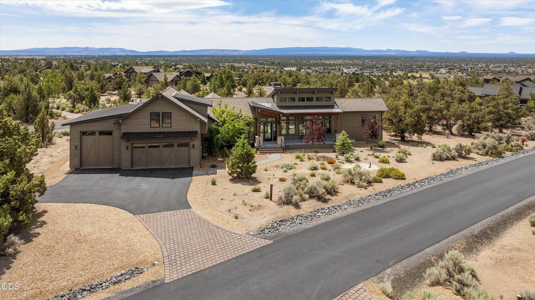 Photo of 15725 SW Brasada Ranch Road 1 of 32