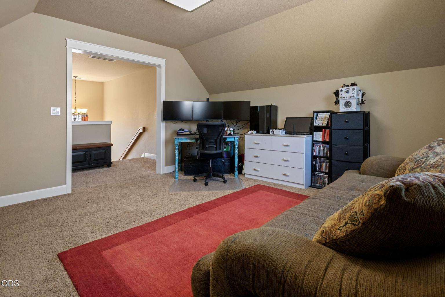 Photo of 51860 Hollinshead Place 11 of 29