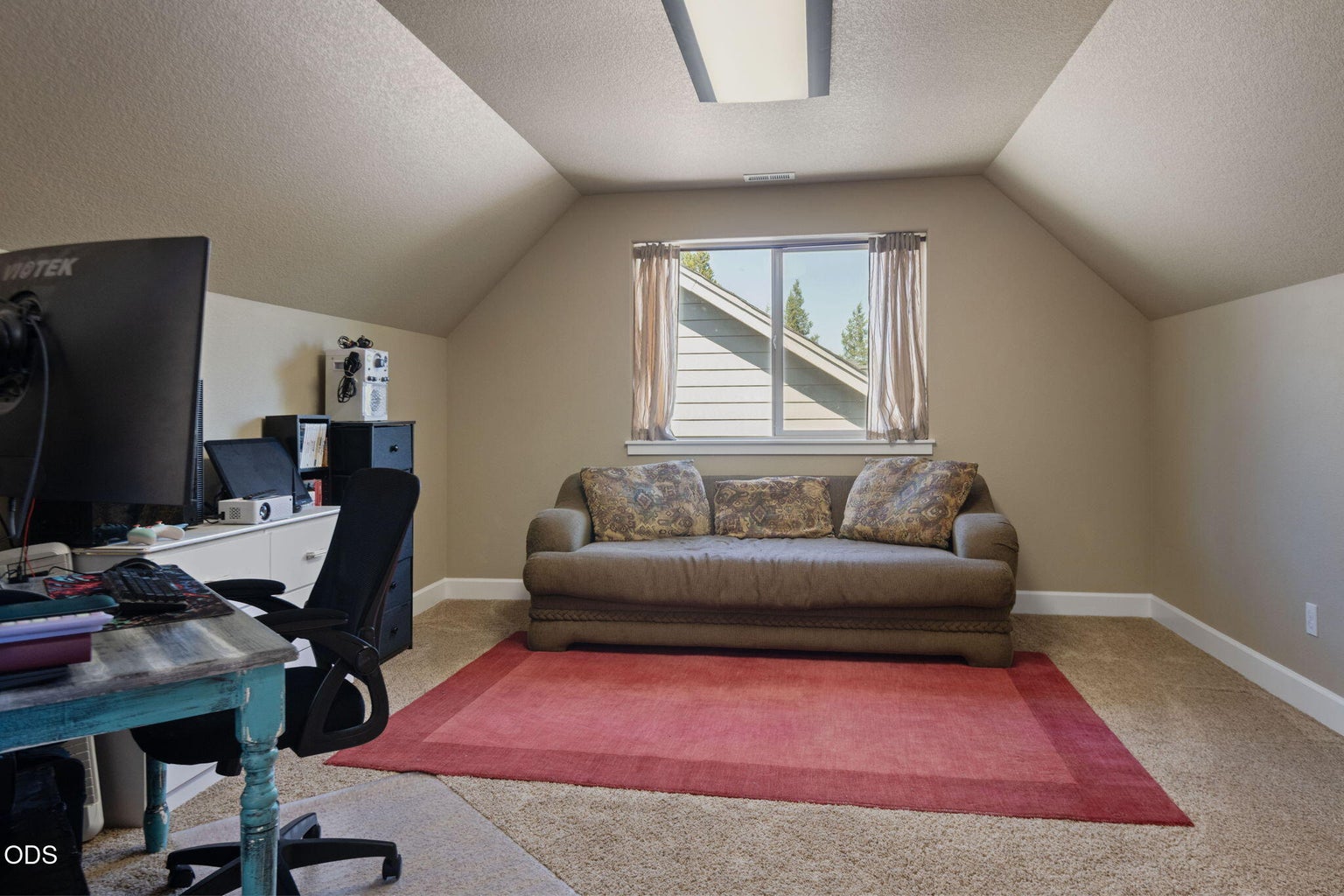 Photo of 51860 Hollinshead Place 12 of 29
