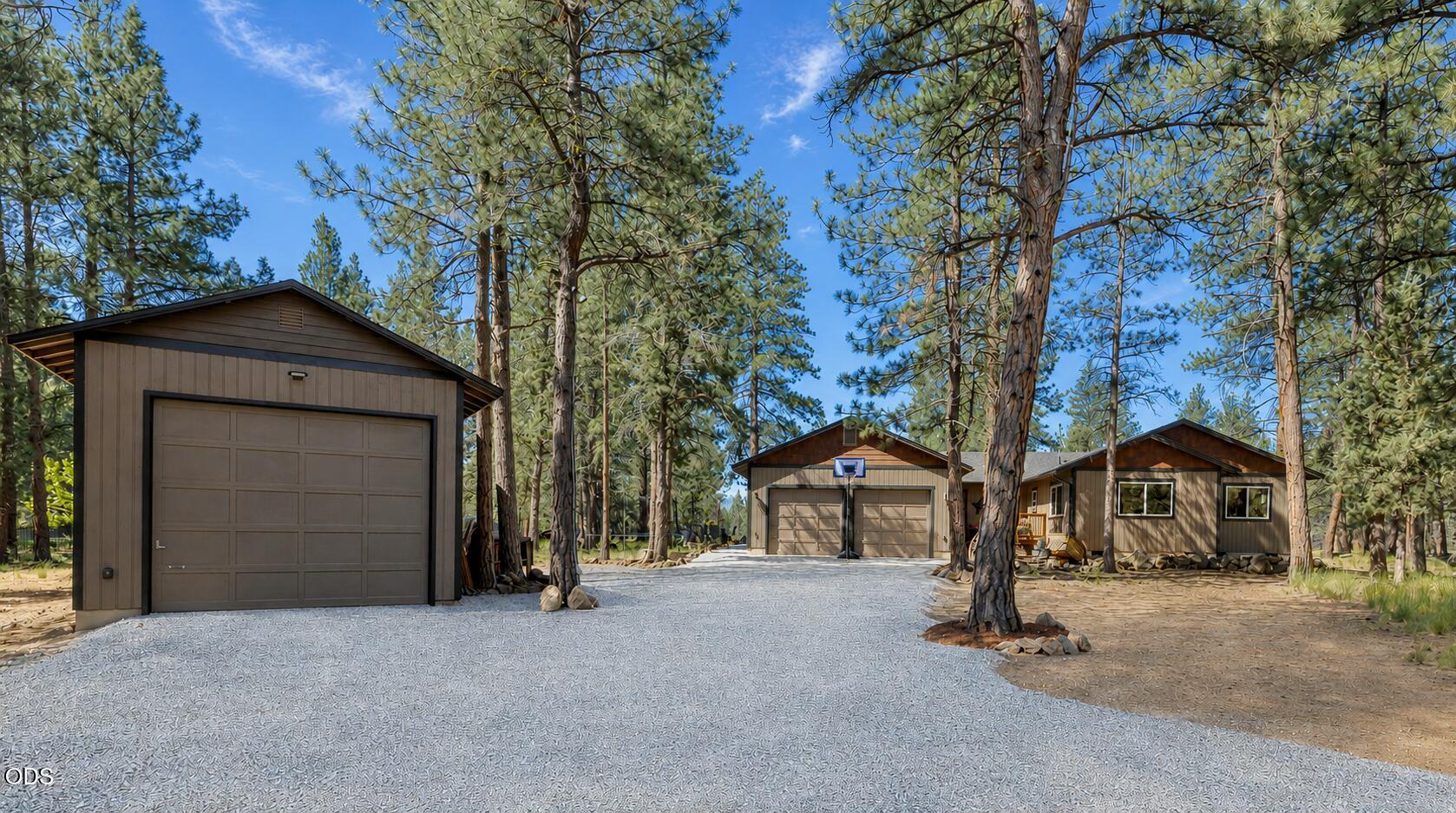 Photo of 15917 Pinion Jay Lane 1 of 44