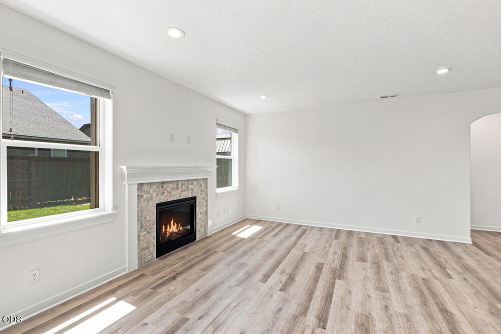 Photo of 2502 NW Glen Oak Avenue 15 of 35
