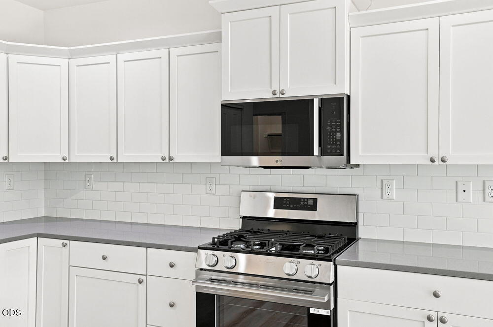 Photo of 2502 NW Glen Oak Avenue 18 of 35