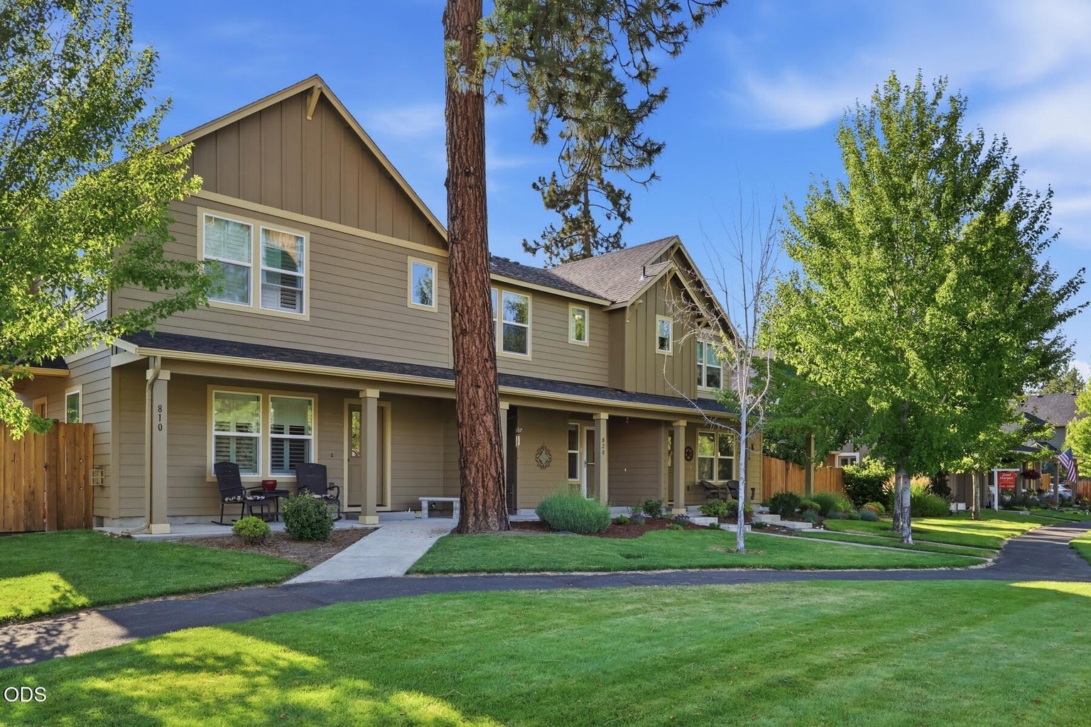 Photo of 820 N Hindeman Street 3 of 55