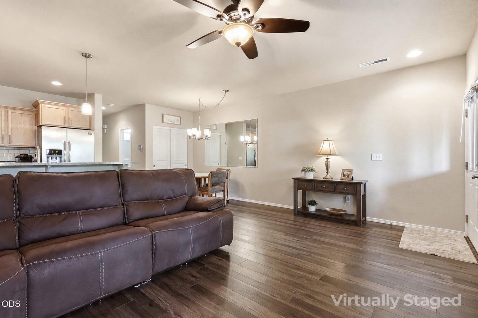 Photo of 820 N Hindeman Street 14 of 55