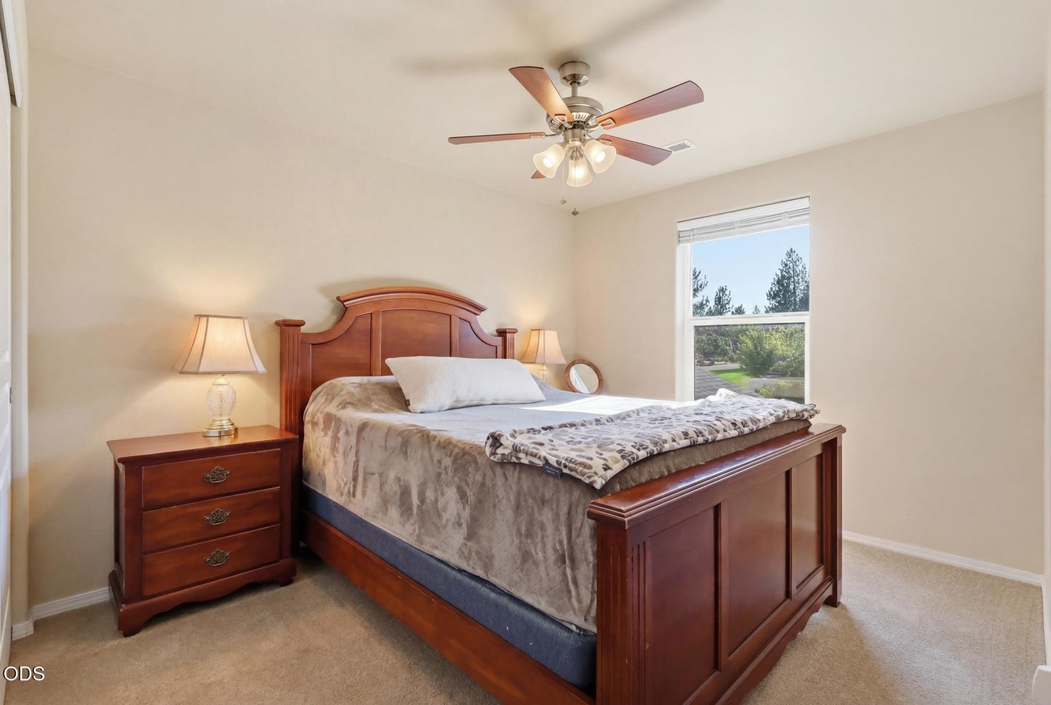 Photo of 820 N Hindeman Street 29 of 55