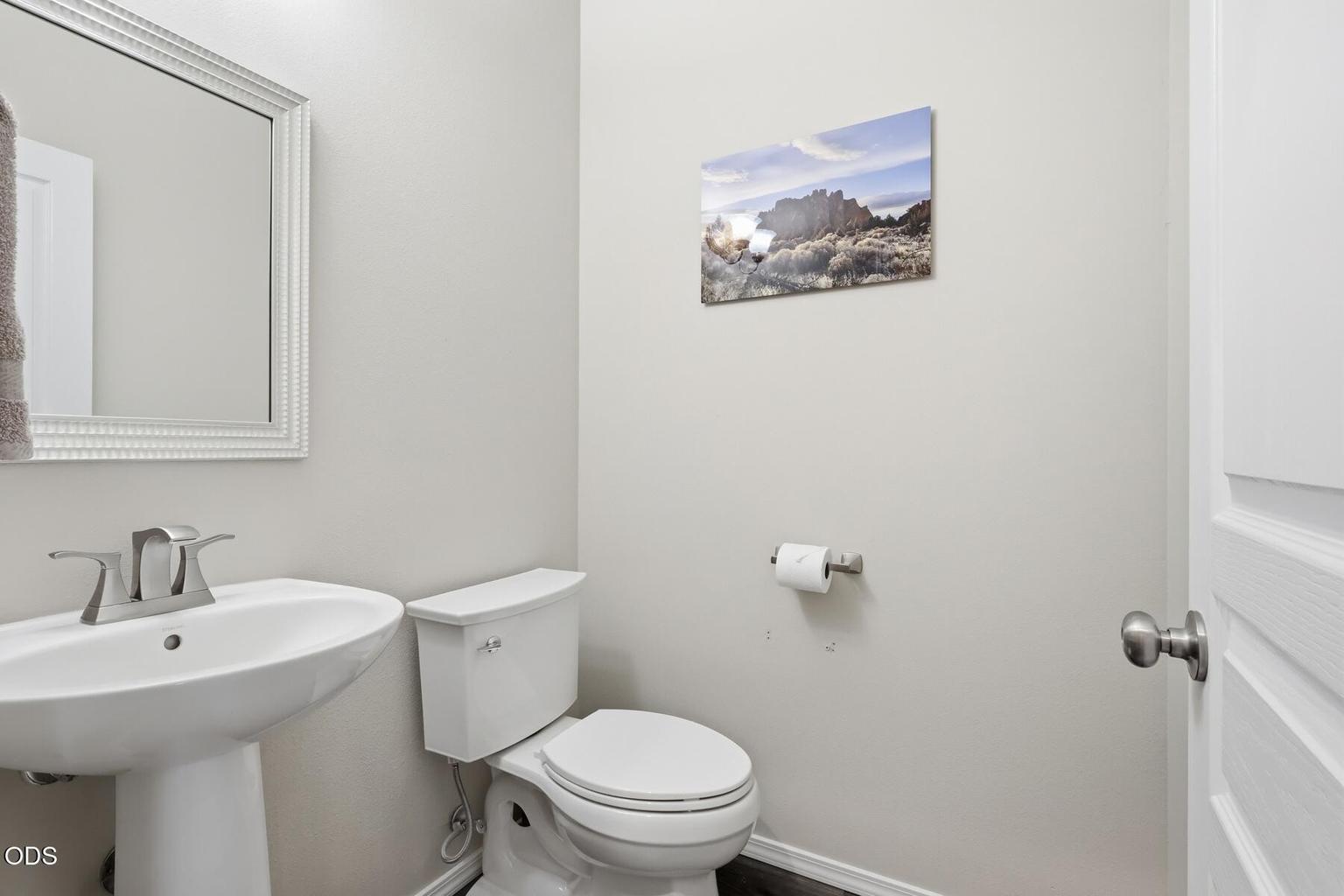 Photo of 820 N Hindeman Street 34 of 55