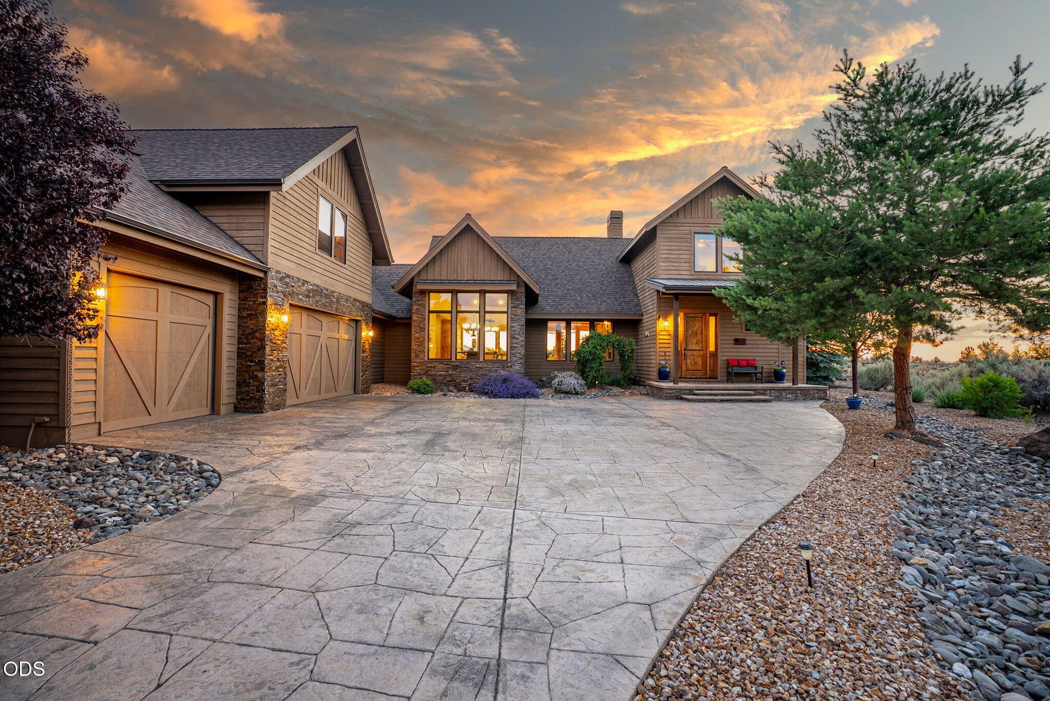 Photo of 17171 SW Chaparral Drive 1 of 48