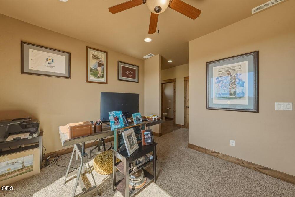 Photo of 17171 SW Chaparral Drive 21 of 48