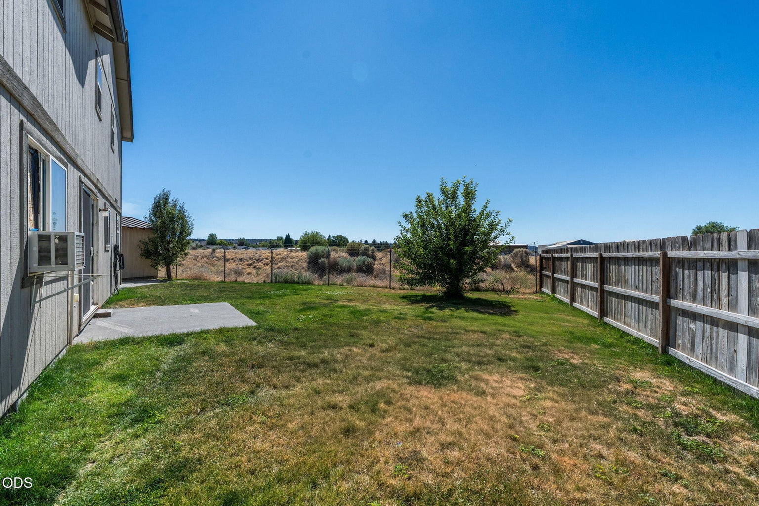 Photo of 609 NE Stoneridge Lane 31 of 46