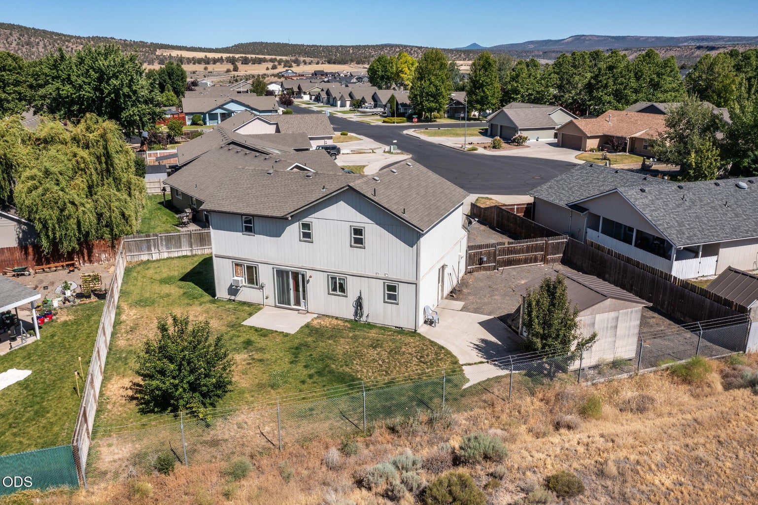 Photo of 609 NE Stoneridge Lane 39 of 46