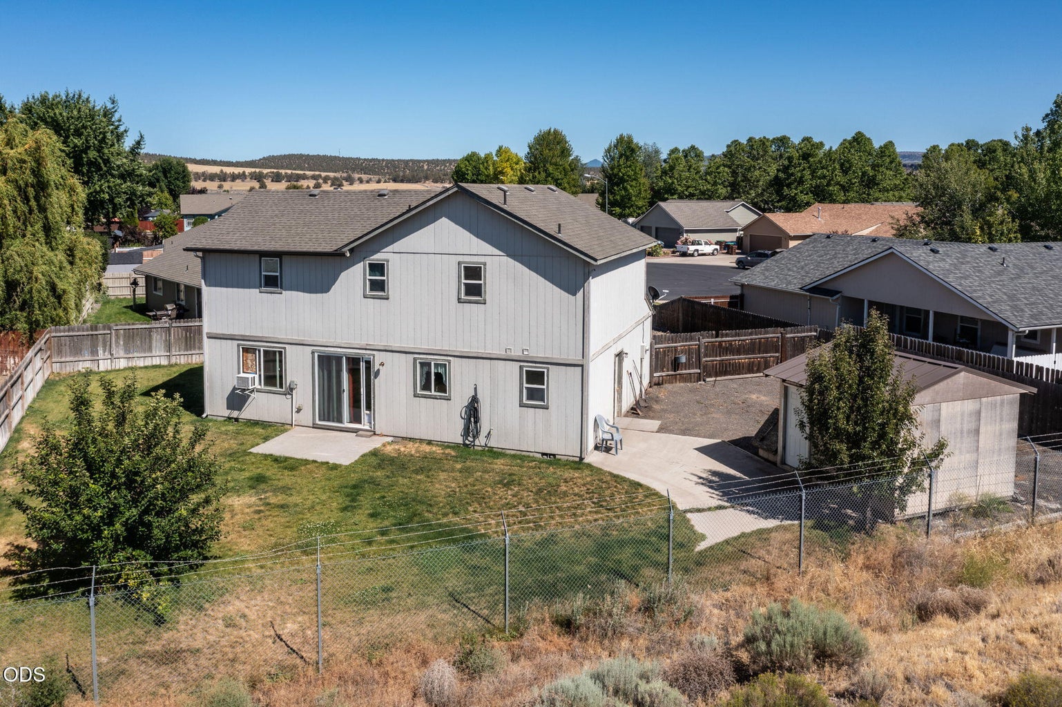 Photo of 609 NE Stoneridge Lane 40 of 46