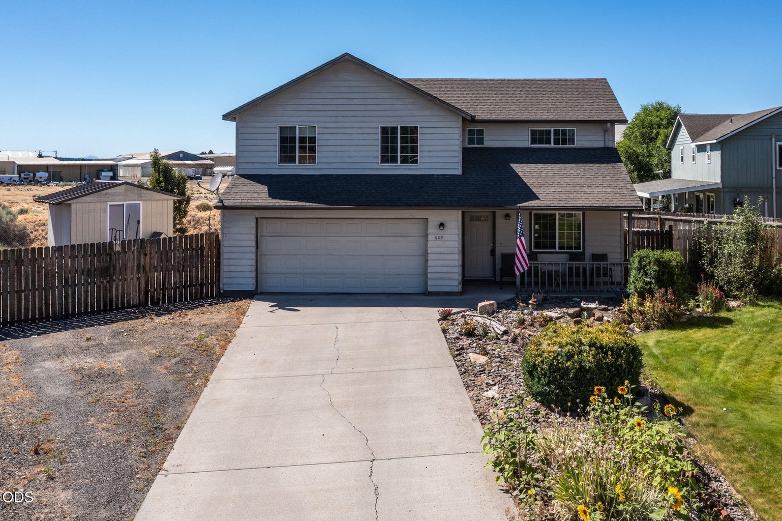 Photo of 609 NE Stoneridge Lane 45 of 46
