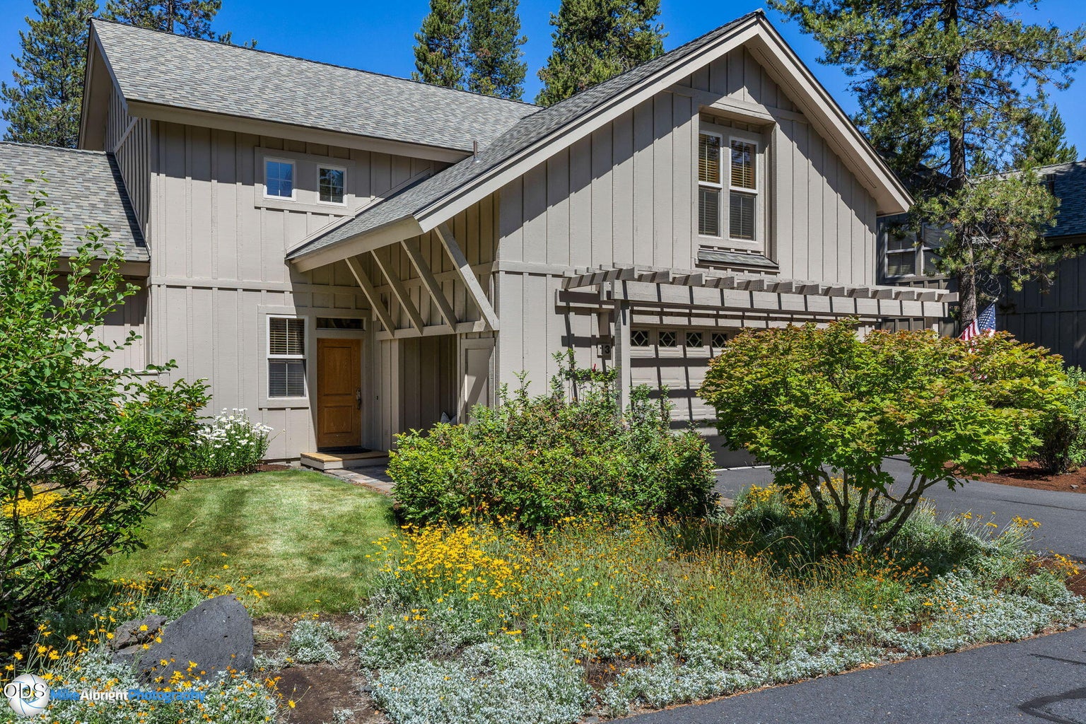 The HOA does your beautiful landscaping
