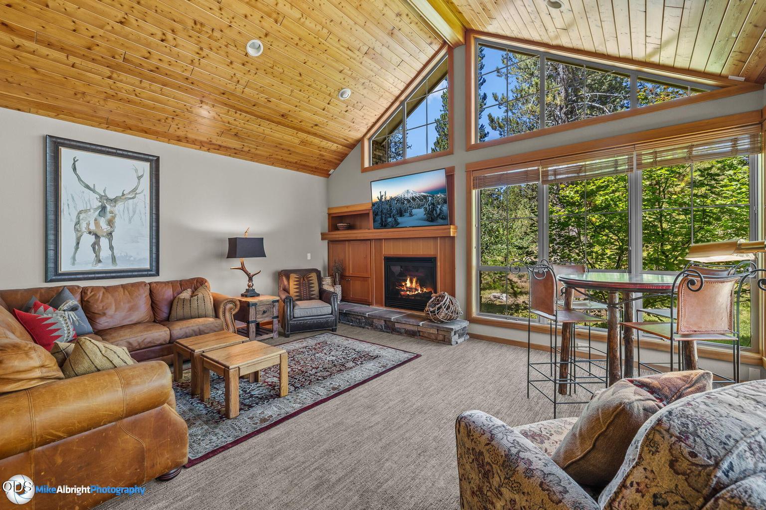 Comfortable, welcoming, furnished, ready to enjoy!