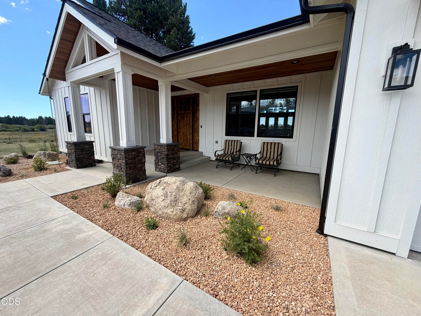 Photo of 16768 Sandy Court 7 of 56